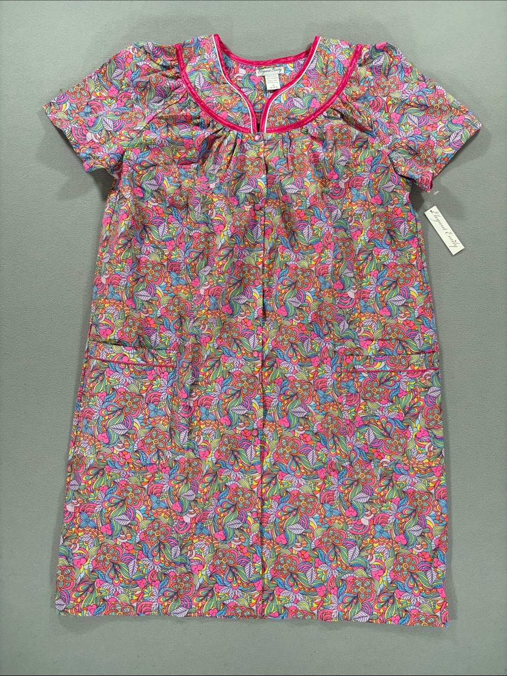 Bright mod 60’s style housecoat robe XL